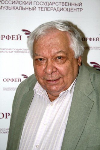 Владислав Казенин