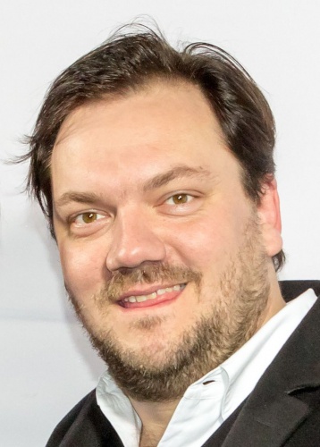 Чарли Хюбнер