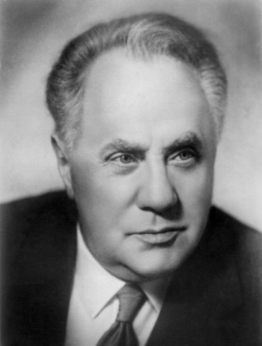 Михаил Жаров