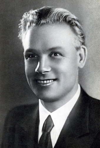 Сергей Столяров
