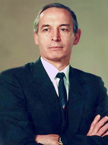 Василий Лановой