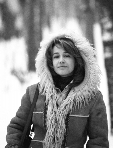 Марина Неёлова