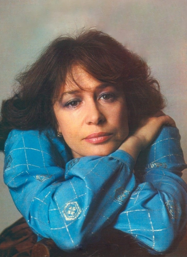 Марина Неёлова