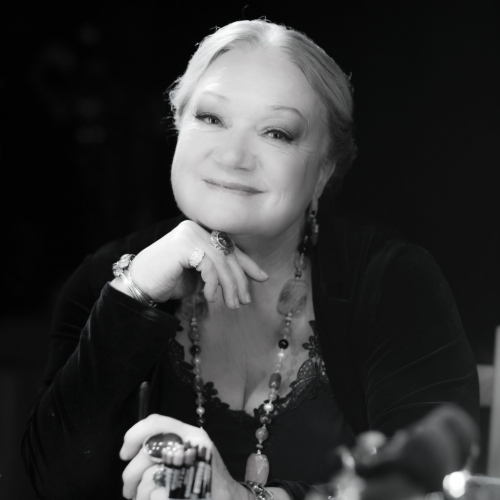 Людмила Полякова