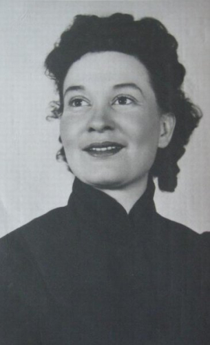 Нина Алисова