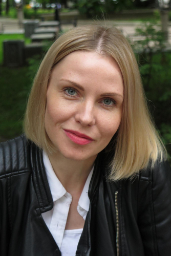 Нина Есина