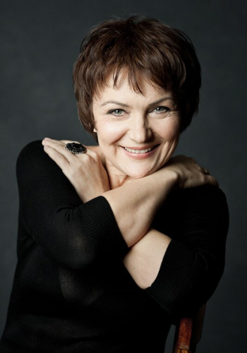 Елена Чарквиани
