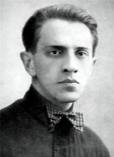 Михаил Астангов