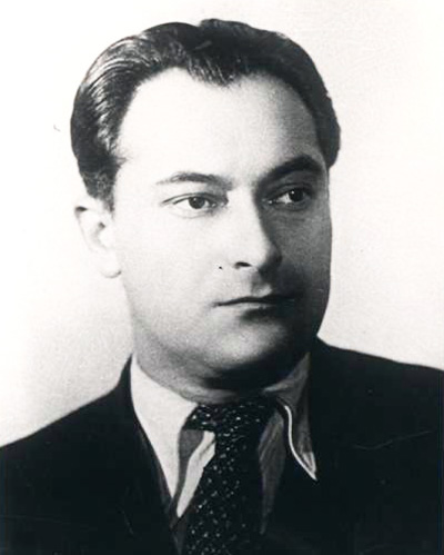 Евгений Петров