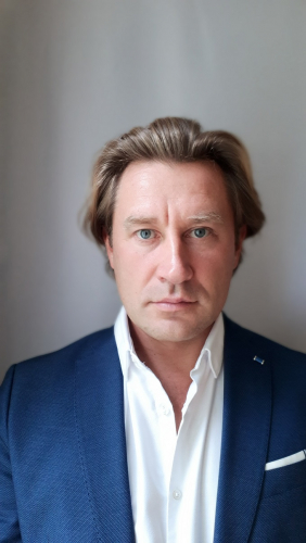 Александр Семенов