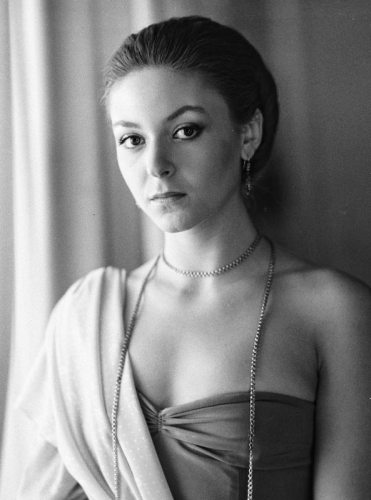 Елена Бондарчук