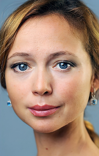 Елена Захарова