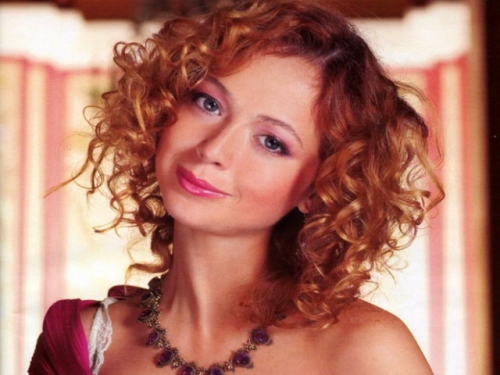 Елена Захарова