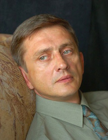 Анатолий Петров