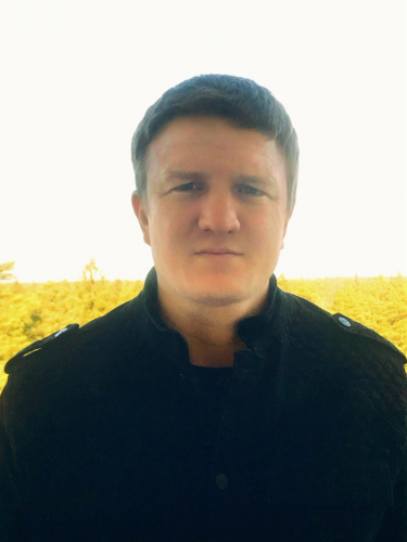 Дмитрий Непомнящих