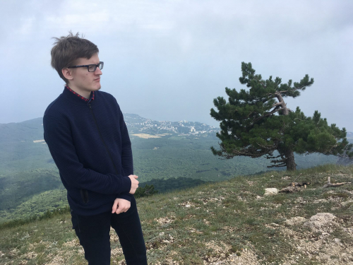 Макар Озеров